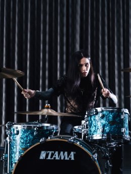 Saint After Six ถ่ายทอดความคิดถึงและคำสัญญาในวันที่ตะวันลับฟ้า ผ่านซิงเกิลใหม่ "ตะวันลับ (Sundown)"