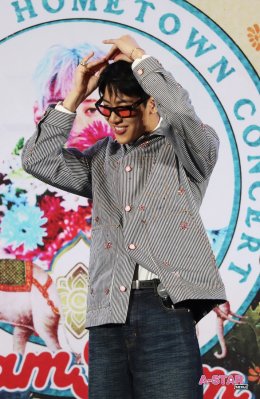  'อุ๊ย! อากาเซ่เลิศอ่ะ'! 'แบมแบม' ชวนทุกคนมาเอนจอยแบบกันเอง ง่ายๆ สบายๆ ใกล้ชิดสุดๆ ในคอนเสิร์ตเพื่อบ้านเกิด "2025 BamBam HOMETOWN Concert in Bangkok"