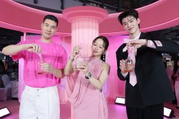 สยามแตก! "มีน นิชคุณ" เสิร์ฟความออร่ากลางเมือง เปิดโลก "BioActive+ Gluta Land" แฟนคลับแห่แน่นเต็มพื้นที่