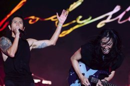 ไฟลุก! "PATTAYA COUNTDOWN 2026 MONOMAX" คืนที่สองเดือดทะลุปรอท ทัพศิลปินตัวท็อปจัดเต็มโชว์สุดพลัง นักท่องเที่ยวล้นหาด!