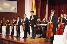 "สังเวชนียสถานซิมโฟนี" ปรากฏการณ์ดนตรีครั้งประวัติศาสตร์ของไทย ถ่ายทอดพุทธประวัติผ่านซิมโฟนีสุดยิ่งใหญ่ สะกดผู้ชมแน่นหอประชุมจุฬาฯ