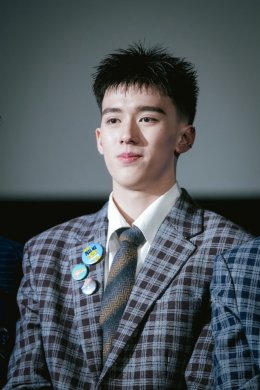 CHANGE2561 ทำถึง!! จัดเต็มเซอร์ไพรส์ส่งท้าย "CLASS CRUSH CRISIS" เพื่อนสนิทระวังคิดไม่ซื่อ ปิดโรงหนังร่วมชมพร้อมแฟนคลับนับพัน ปังจนบัตร Sold Out ทุกที่นั่ง เต็มอิ่มไปด้วยรอยยิ้มและน้ำตาแห่งความสุข ในงาน "CLASS CRUSH CRISIS FINAL EPISODE&amp
