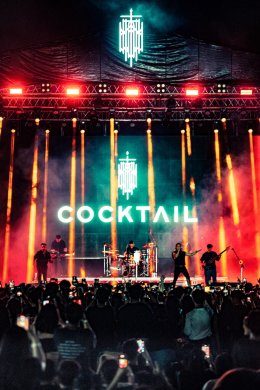 ครึ่งทางแล้ว! คอนเสิร์ต COCKTAIL 77 EVER TOUR พร้อมลุยขอบคุณแฟนเพลงครึ่งหลังส่งท้ายทั่วประเทศ!