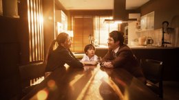 CLOCKWORK MOTIONLESS ส่งซิงเกิลใหม่ "อาจจะดี" ถ่ายทอดการจากลาอย่างเข้าใจ ชวน 'หมู BIG ASS' ร่วมฟีทฯ และ 'กบ BIG ASS' โปรดิวซ์