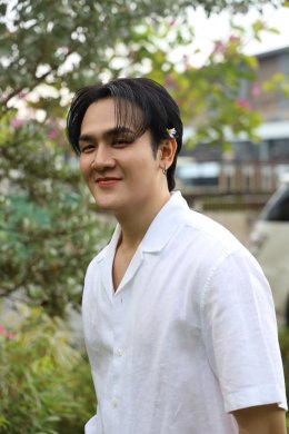 'Chakid' ศิลปินน้องใหม่ ปล่อยเพลง "เลือน(จำ)" ดึงสองนักแสดง 'กานต์-แพรว' ถ่ายทอดรักที่เลือนลาง..แต่ไม่เคยหายจากหัวใจ