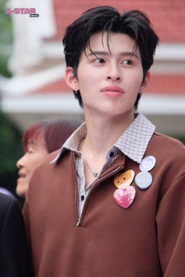 'ปอนด์-ณราวิชญ์' และ 'น้ำตาล-ทิพนารี' แท็กทีมรับตำแหน่ง "ขนส่งไอดอล Club D" ปลุกกระแสชวนคนไทยสร้างทัศน 'สติ' ขับขี่ปลอดภัย