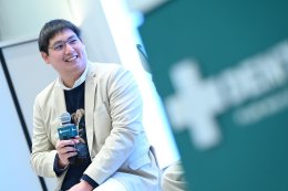 ใจฟูทั้งด้อม! ลิซ่าจับมือเดนทิสเต้ต่อเนื่องปีที่ 4 นั่งแบรนด์แอมบาสเดอร์ในไทย-สิงคโปร์-ฟิลิปปินส์ โดยคอนเซ็ปต์ "4 Years of Trust, One Confident Smile"