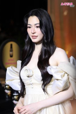 สวยจึ้งกระแทกตา! 'หลิงหลิง คอง' ออร่าพุ่งบนแคทวอล์ก DOWNY LUXE SUNWAY พร้อมนั่งแท่น Brand Ambassador "ดาวน์นี่ ลักซ์" หอมแดด ทุกที่ ทุกเวลา