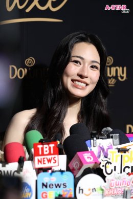 สวยจึ้งกระแทกตา! 'หลิงหลิง คอง' ออร่าพุ่งบนแคทวอล์ก DOWNY LUXE SUNWAY พร้อมนั่งแท่น Brand Ambassador "ดาวน์นี่ ลักซ์" หอมแดด ทุกที่ ทุกเวลา