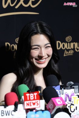 สวยจึ้งกระแทกตา! 'หลิงหลิง คอง' ออร่าพุ่งบนแคทวอล์ก DOWNY LUXE SUNWAY พร้อมนั่งแท่น Brand Ambassador "ดาวน์นี่ ลักซ์" หอมแดด ทุกที่ ทุกเวลา