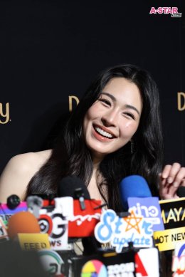 สวยจึ้งกระแทกตา! 'หลิงหลิง คอง' ออร่าพุ่งบนแคทวอล์ก DOWNY LUXE SUNWAY พร้อมนั่งแท่น Brand Ambassador "ดาวน์นี่ ลักซ์" หอมแดด ทุกที่ ทุกเวลา
