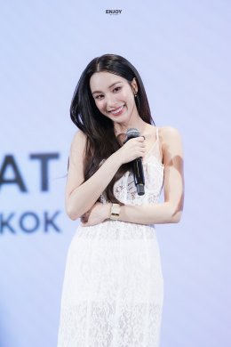 'เอนจอย ธิดารัตน์' ร่วมแบ่งปันโมเมนต์ความประทับใจกับแฟนคลับในงาน "【Enjoy Thidarat Exclusive Heartbeat Moments 】- 1st Solo Fansign In BANGKOK" ท่ามกลางกระแสการต้อนรับอย่างอบอุ่นของแฟนๆ