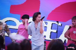 December 10 ทำใจละลาย ร้องสดกลางสยาม เสิร์ฟความน่ารักใน Meet & Greet อย่างใกล้ชิด ไลฟ์รายการ Thailand Music Countdown พร้อมเตรียมคอนเทนต์ในไทยให้ติดตามกันอีกเพียบ!