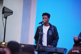 December 10 ทำใจละลาย ร้องสดกลางสยาม เสิร์ฟความน่ารักใน Meet & Greet อย่างใกล้ชิด ไลฟ์รายการ Thailand Music Countdown พร้อมเตรียมคอนเทนต์ในไทยให้ติดตามกันอีกเพียบ!