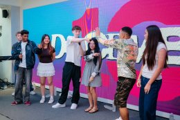 December 10 ทำใจละลาย ร้องสดกลางสยาม เสิร์ฟความน่ารักใน Meet & Greet อย่างใกล้ชิด ไลฟ์รายการ Thailand Music Countdown พร้อมเตรียมคอนเทนต์ในไทยให้ติดตามกันอีกเพียบ!