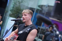 December 10 ทำใจละลาย ร้องสดกลางสยาม เสิร์ฟความน่ารักใน Meet & Greet อย่างใกล้ชิด ไลฟ์รายการ Thailand Music Countdown พร้อมเตรียมคอนเทนต์ในไทยให้ติดตามกันอีกเพียบ!