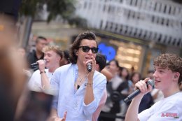 December 10 ทำใจละลาย ร้องสดกลางสยาม เสิร์ฟความน่ารักใน Meet & Greet อย่างใกล้ชิด ไลฟ์รายการ Thailand Music Countdown พร้อมเตรียมคอนเทนต์ในไทยให้ติดตามกันอีกเพียบ!