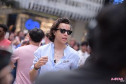 December 10 ทำใจละลาย ร้องสดกลางสยาม เสิร์ฟความน่ารักใน Meet & Greet อย่างใกล้ชิด ไลฟ์รายการ Thailand Music Countdown พร้อมเตรียมคอนเทนต์ในไทยให้ติดตามกันอีกเพียบ!