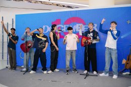 December 10 ทำใจละลาย ร้องสดกลางสยาม เสิร์ฟความน่ารักใน Meet & Greet อย่างใกล้ชิด ไลฟ์รายการ Thailand Music Countdown พร้อมเตรียมคอนเทนต์ในไทยให้ติดตามกันอีกเพียบ!