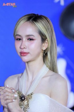 4EVE - Billkin พร้อมทัพคนดังแน่นลานเซ็นทรัลเวิลด์ ฉลองเปิดไฟต้นคริสต์มาสสูงที่สุดในเอเชียตะวันออกเฉียงใต้! กับงาน "Disney The Magical Stars 2026"