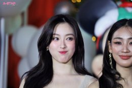 4EVE - Billkin พร้อมทัพคนดังแน่นลานเซ็นทรัลเวิลด์ ฉลองเปิดไฟต้นคริสต์มาสสูงที่สุดในเอเชียตะวันออกเฉียงใต้! กับงาน "Disney The Magical Stars 2026"