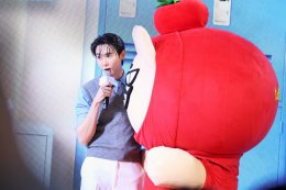  ES เปิดตัวเซรั่มบูสต์ผิว 3 สูตร พร้อมคว้า 'บุ๊ค-กษิดิ์เดช ปลูกผล'  นั่งแท่นพรีเซ็นเตอร์คนแรกของแบรนด์ เดินหน้าสร้างมาตรฐานใหม่ให้วงการ Medical Skincare ไทย  