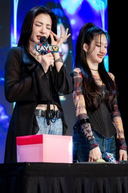 เคมีนี้ดีต่อใจ! "ฝ้าย-อะตอม" เสิร์ฟโมเมนต์ฟินขั้นสุด ในงาน FAYEATOM 1ST FAN MEETING {LOVE IN THE NIGHT} IN HO CHI MINH CITY