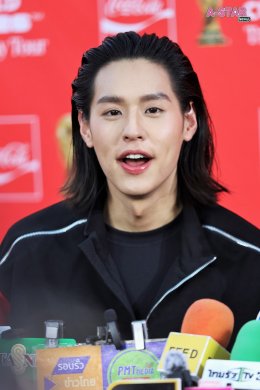 พีพี กฤษฏ์, บิวกิ้น และ PUN ร่วมฉลองโมเมนต์สุดพิเศษ FIFA World Cup Trophy Tour by Coca-Cola เยือนกรุงเทพฯ อย่างยิ่งใหญ่ ขนทัพ T-POP สุดปัง พร้อมโชว์โดรนสุดตระการตาเหนือแม่น้ำเจ้าพระยา เปลี่ยนไอคอนสยามให้เป็นมหกรรมแห่งดนตรี วัฒนธรรม และมนต์เสน่ห์ของฟุตบอล