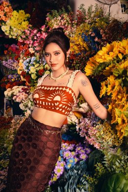 'กอกี้ กวิสรา' จากผู้ชนะรายการ 19Lab สู่อัลบั้มเต็มชุดแรก "ก.เอ๋ย กอกี้" 7 เพลง 7 สีสัน ที่สะท้อนตัวตนอย่างเต็มอิ่มผ่านเสียงดนตรี