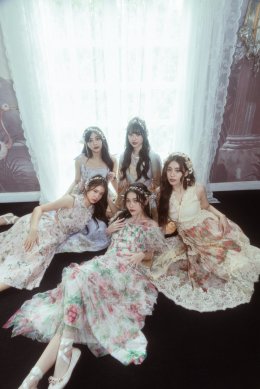 QRRA (คาร์ร่า) เสิร์ฟความสุข สุดละมุน ในซิงเกิ้ลใหม่ “Happy We Day” ดึง “อองรี PROXIE” รับบท คิวปิด ใน MV