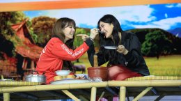 ฮ็อบทุกโมเมนต์จริง! 'หลิง-ออม' แท็กทีม 'หนุ่ม กรรชัย' พา "เจ้าความรัก" ฟินสนั่นฮอลล์ ตีแผ่ทุกกระแสอย่างใกล้ชิด ใน HEART TALK : LINGORM x KANCHAI