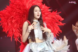 รักล้นอิมแพ็ค! 'หลิง-ออม' ทำฮอลล์กลายเป็นสีชมพู พร้อมขึ้นแท่นประวัติศาสตร์ครั้งใหม่ของคู่แซฟฟิกแห่งปี!! ใน "HER & HERS LINGORM 1st FANCON" 