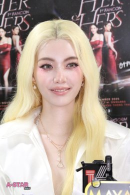 รักล้นอิมแพ็ค! 'หลิง-ออม' ทำฮอลล์กลายเป็นสีชมพู พร้อมขึ้นแท่นประวัติศาสตร์ครั้งใหม่ของคู่แซฟฟิกแห่งปี!! ใน "HER & HERS LINGORM 1st FANCON" 