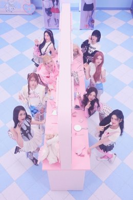 Hearts2Hearts (ฮาร์ตส์ทูฮาร์ตส์) พาตกหลุมรักใน 'STYLE' (สไตล์) เพลงใหม่ล่าสุด พร้อมปลุกกระแสท่าเต้นชัฟเฟิลให้กลับมาอีกครั้ง
