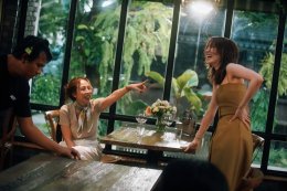 'กิ๊ก สุวัจนี' สุดจะทน! บุกตบจิกหัว 'ออม กรณ์นภัส' กลางร้านอาหาร