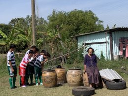 เซอร์ไพรส์! หนัง "ปอบดิ๊บดิบ" คว้า 'หมอนทองวิทยา' วิ่งหนี 'ปอบ' ขึ้นรถขนฝัน-ลงโอ่งอลหม่าน