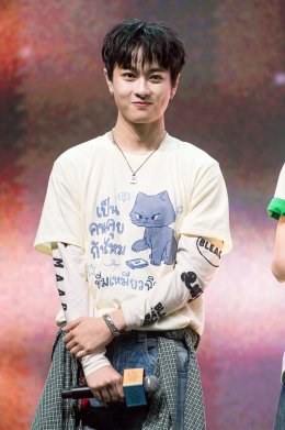 ฮอลล์แตก! iQIYI เอาใจแฟนๆ "ด้วงกับเธอ" แบบจัดเต็ม 'ตี๋ตี๋ป๋อ' เสิร์ฟโมเมนต์สุดฟิน ยกเค้กเซอร์ไพรส์วันเกิดกันก่อนใคร ในงาน Duang with You EP.9 Presented by iQIYI สมาชิก iQIYI VIP เป็นปลื้ม รับสิทธิ์พิเศษสุดใกล้ชิดกับเหล่านักแสดง