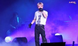 ดอกบัวชาบูบอสแจ! 'คิม แจจุง' สวมวิญญาณ Rock Star สุดเท่ เสิร์ฟเพอร์ฟอร์มสุดกร้าวใจพร้อมไลฟ์แบนด์ ใน "2025 KIM JAEJOONG ASIA TOUR CONCERT Beauty in Chaos in BANGKOK"