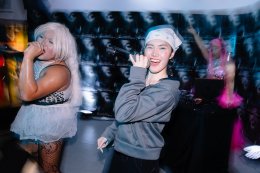 เต็มอิ่มทุกโมเมนต์ไปกับเพลงทุกยุคของ Ariana Grande จากแฟนคลับชาวไทย และแขกรับเชิญพิเศษ ในงาน hate that i made you love me - Thailand Tribute Night พร้อมชมมิวสิควิดีโอเพลงใหม่ได้แล้ววันนี้