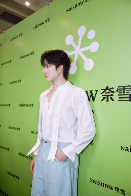 ซุปตาร์ห้างแตก! 'ไมค์ พิรัชต์' บินลัดฟ้าออกอีเวนต์ที่มาเลเซีย  แฟนคลับต้อนรับล้น Pavilion KL