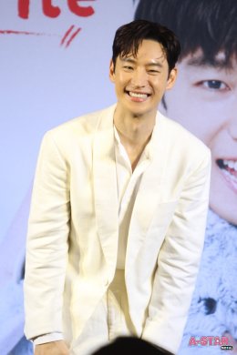 อย่าหลบตาผมนะ! "LEE JE HOON" ขอจัดหนัก เตรียมแฟนเซอร์วิสสุดใกล้ชิด ให้แฟนคลับไทยฟิน ในงาน "2024 LEE JE HOON FANMEETING ASIA TOUR 'JEHOON's Favorite' LOVE IN BANGKOK"