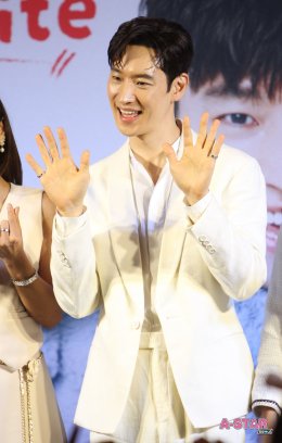 อย่าหลบตาผมนะ! "LEE JE HOON" ขอจัดหนัก เตรียมแฟนเซอร์วิสสุดใกล้ชิด ให้แฟนคลับไทยฟิน ในงาน "2024 LEE JE HOON FANMEETING ASIA TOUR 'JEHOON's Favorite' LOVE IN BANGKOK"