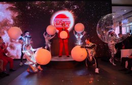 PAPER PLANES - โจอี้ แท็กทีมกองทัพศิลปิน มอบความสุขเกินพิกัด ในงาน “PIRIYAPUL 50th Anniversary JOURNEY TO THE UNIVERSE” งานฉลองครบรอบ 50 ปี “พิริยพูล” จัดเต็ม 3 วัน ครบรสความบันเทิง ชิม ชม ช็อป