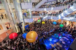 PAPER PLANES - โจอี้ แท็กทีมกองทัพศิลปิน มอบความสุขเกินพิกัด ในงาน “PIRIYAPUL 50th Anniversary JOURNEY TO THE UNIVERSE” งานฉลองครบรอบ 50 ปี “พิริยพูล” จัดเต็ม 3 วัน ครบรสความบันเทิง ชิม ชม ช็อป