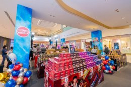 PAPER PLANES - โจอี้ แท็กทีมกองทัพศิลปิน มอบความสุขเกินพิกัด ในงาน “PIRIYAPUL 50th Anniversary JOURNEY TO THE UNIVERSE” งานฉลองครบรอบ 50 ปี “พิริยพูล” จัดเต็ม 3 วัน ครบรสความบันเทิง ชิม ชม ช็อป