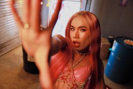 'JRBUBBLEGUM' ชวนแดนซ์สุดตัวต้อนรับสงกรานต์กับซิงเกิลใหม่ "แจว" พร้อมสองศิลปินตัวจี๊ดอย่าง 'BIZCUITBEER' และ 'GUNNER' ร่วมแจม!