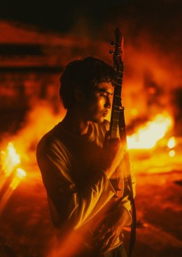 "ของตาย" ซิงเกิลพิเศษย้อนดูจุดเริ่มต้นของ 'โจอี้ ภูวศิษฐ์' เพลงของคนที่รักจนลืมศักดิ์ศรี