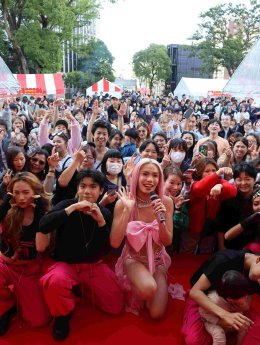 ชีเสิร์ฟ! JRBUBBLEGUM ศิลปิน LGBTQ+ แรปเปอร์ไทยสุดจี๊ด สร้างสีสันสุดเริ่ดบนเวที Thai Festival Fukuoka 2025
