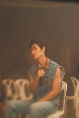 ขนลุกทุกท่อน! 'โจอี้ ภูวศิษฐ์' ชวน 'Jeff Satur' ร่วมถ่ายทอด Live Session "Move On แบบใด" เวอร์ชันพิเศษ