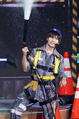 'なにわ男子' (Naniwa Danshi) ปิดฉากอารีน่าทัวร์「ND5」ฉลองครบรอบเดบิวต์ 5 ปีอย่างยิ่งใหญ่! จัดเต็ม 45 รอบการแสดงทั่วญี่ปุ่น ดึงแฟนเพลงกว่า 468,000 คน พร้อมเซอร์ไพรส์ประกาศคอนเสิร์ตโดม 4 รอบ ส่งท้ายปี 2026 ต้อนรับปี 2027